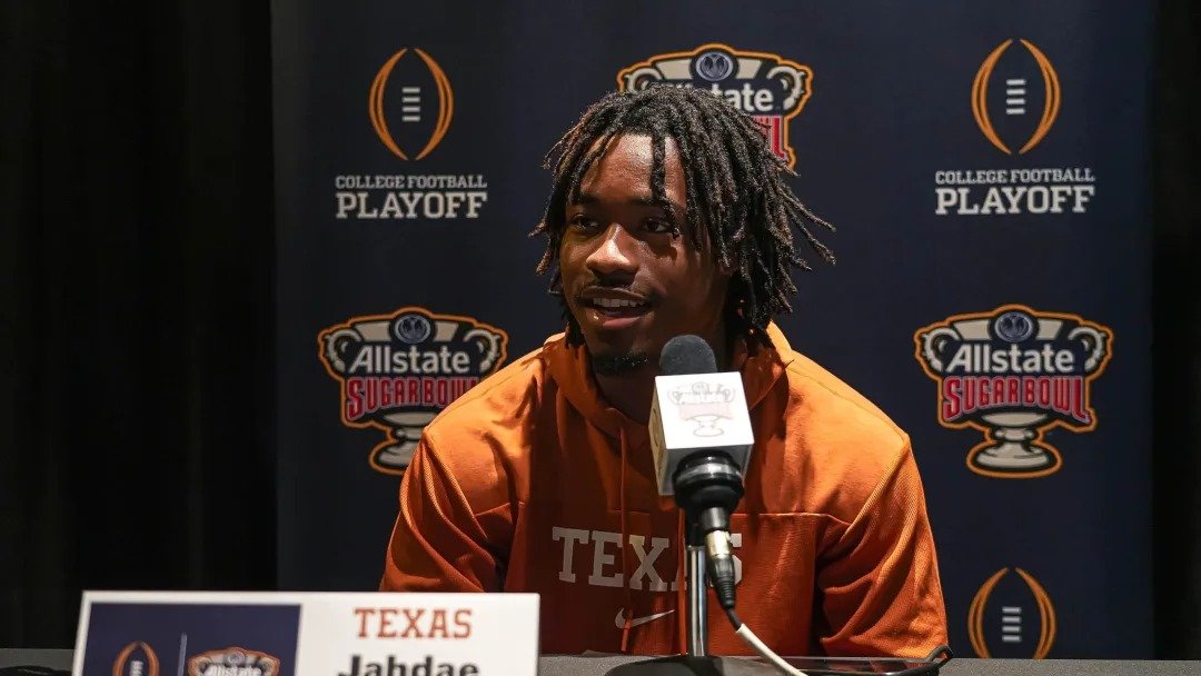 Texas Football: Wide Receiver Jahdae Barron Says She'll Be Back In 2024 ...